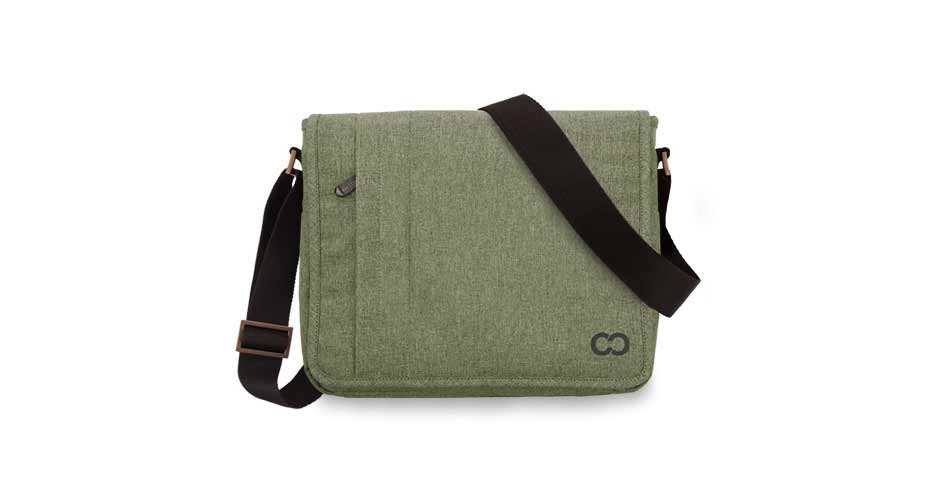 iPad Pro Is Invited to Enjoy Campus Life With Casecrown Messenger Bag