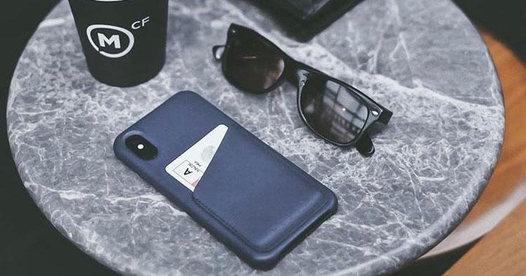 2019 Guide to Buying Tech Gifts for Christmas - Phone Cases, Gloves, and Accessories